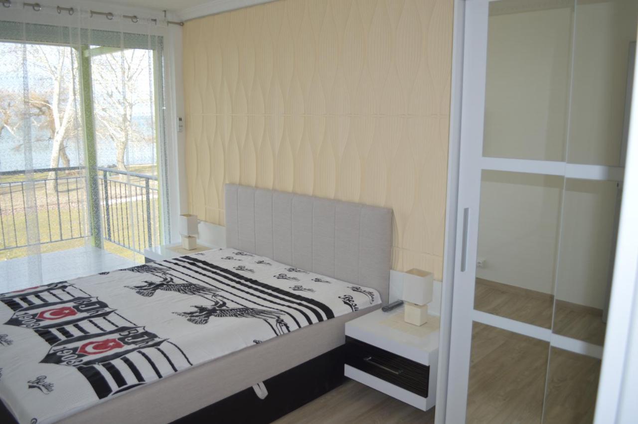 Siofok Ezuestpart Granada 2 Koezvetlen Vizparti Apartman Apartment Bagian luar foto
